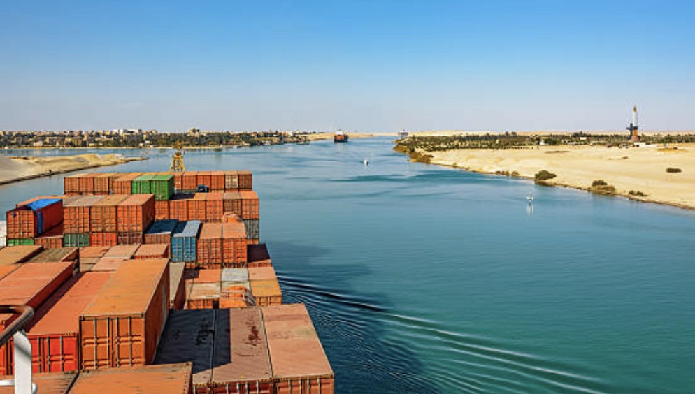 Navi_container_suez